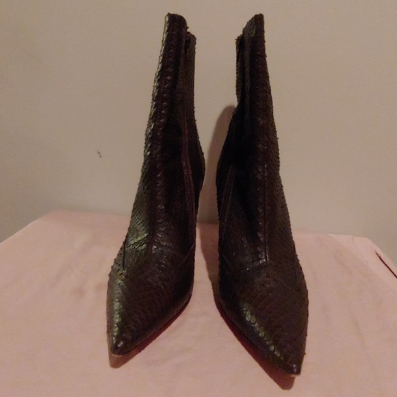 Boots - Picture 2 of 4